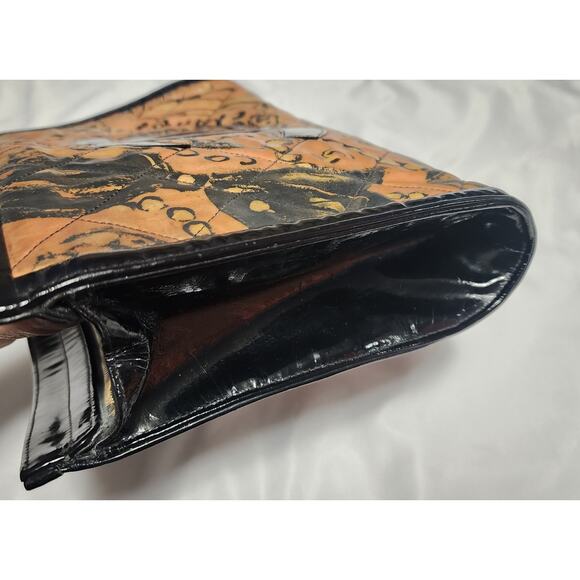 US Based Authentic Chanel CC Printed & Leather Quilted Clutch Bag w Medallion - Picture 10 of 15